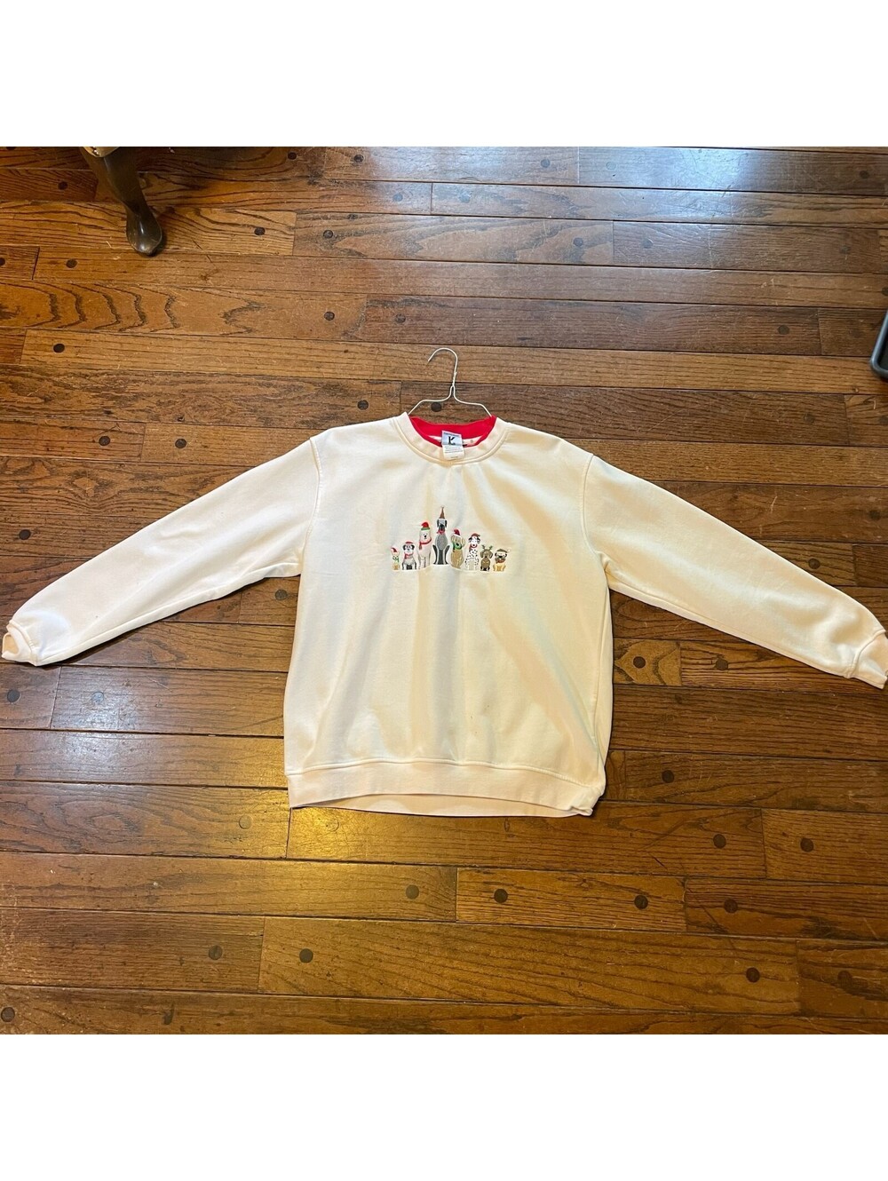 Dog Christmas Sweatshirt Womens XL White Embroidered Pullover Puppies Party